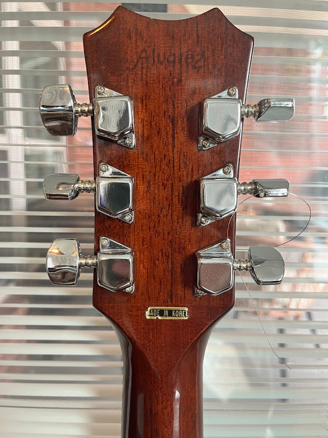 Alvarez Regent 5212 dreadnought – Made in Korea – gig bag & extras