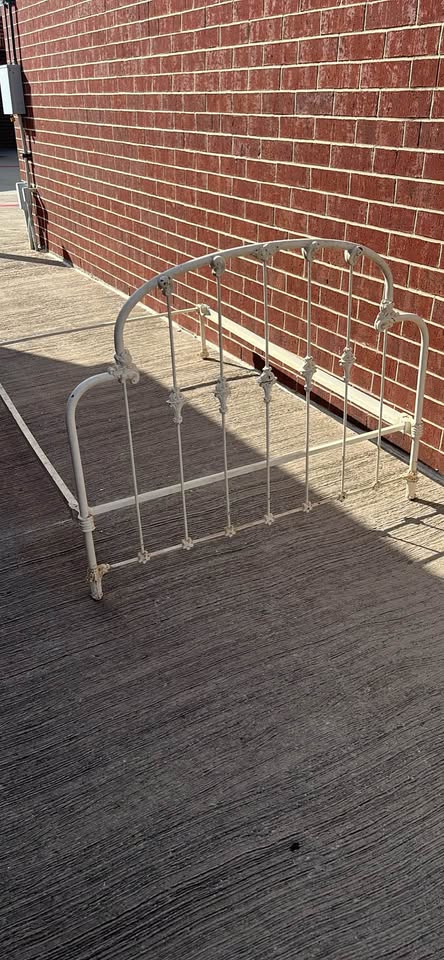 Antique White Wrought Iron Bed Frame – Vintage Farmhouse Cottage Style - image 2