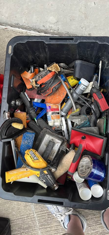 Misc Carpenters hand tools. Selling lot