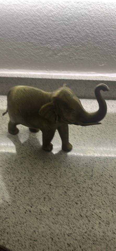 Peuter Elephant 8” tall x 10” long x 3” wide