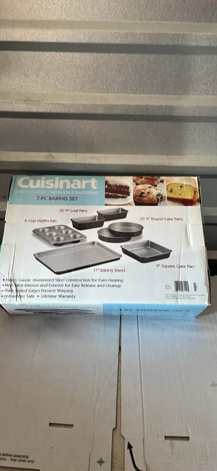 Cuisinart Chef’s Classic 7-Pc Nonstick Bakeware Set (AMB-7BC) – Complete - image 2