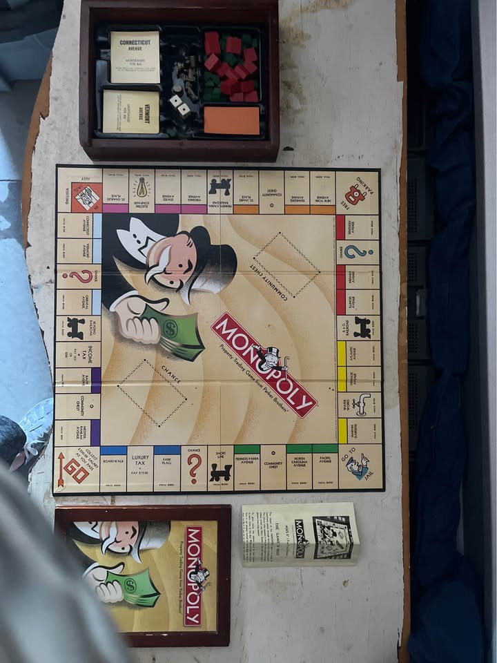 Monopoly Vintage Bookshelf Edition – Wooden Book Box – Complete – Hasbro 2000 - image 3