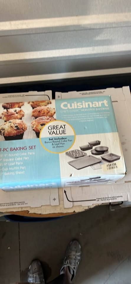 Cuisinart Chef’s Classic 7-Pc Nonstick Bakeware Set (AMB-7BC) – Complete
