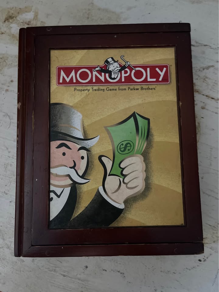 Monopoly Vintage Bookshelf Edition – Wooden Book Box – Complete – Hasbro 2000