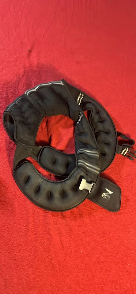 Weighted Fitness Bundle – 12LB Training Vest + Ankle Weights + Hand Grip Strengthener - image 4