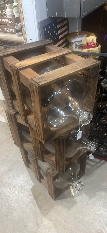Vintage Carboy 5 Gallon Water Bottle with original Rustic Wood Crate - image 3