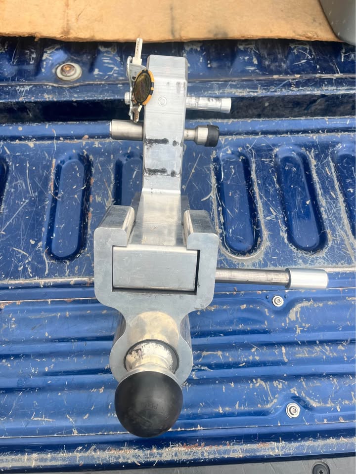 Andersen Aluminum Adjustable Trailer Hitch w/ Dual Ball & Locking Pins - image 2