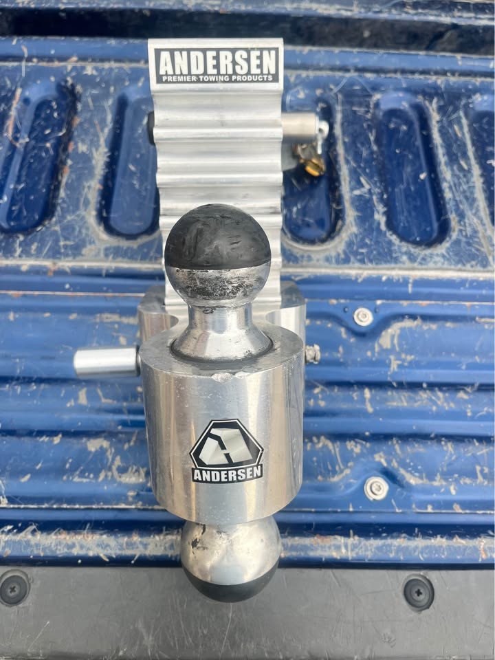 Andersen Aluminum Adjustable Trailer Hitch w/ Dual Ball & Locking Pins