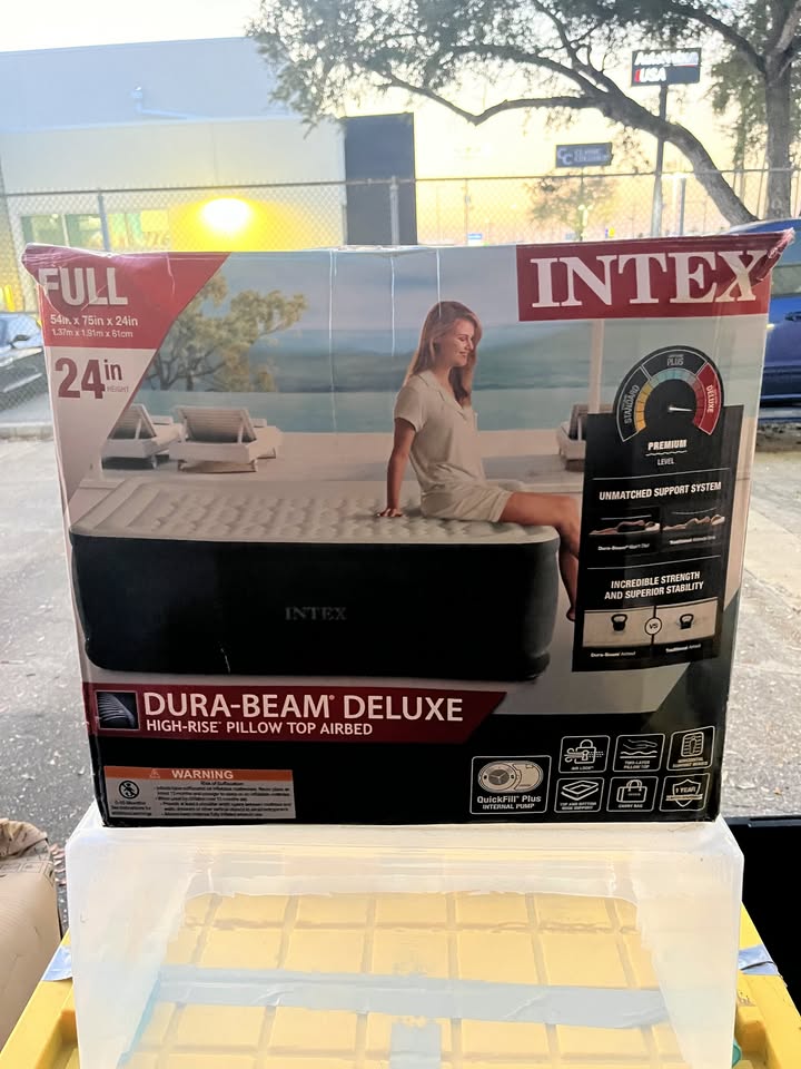 Intex Dura-Beam Deluxe Full 24” High-Rise Air Mattress w/ Built-In Pump – Dallas pickup - image 2