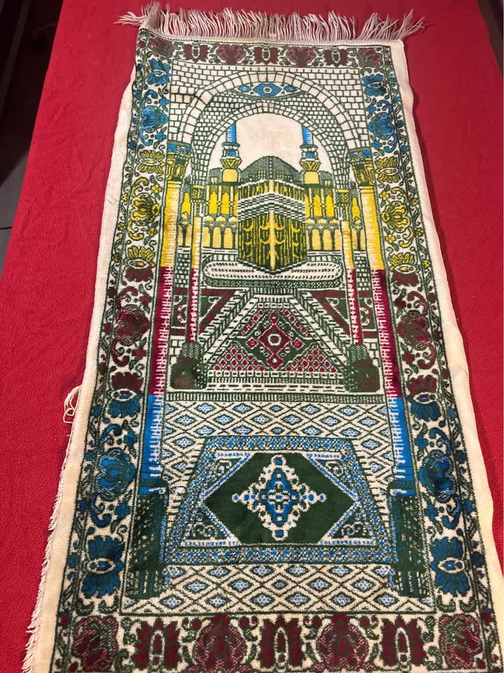 Vintage Islamic Prayer Rug Kaaba Mecca Mosque Wall Hanging Mat