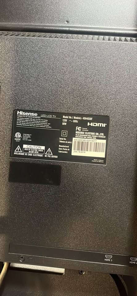 Hisense 40” Roku Smart TV – Works Great – HDMI/Streaming - image 3
