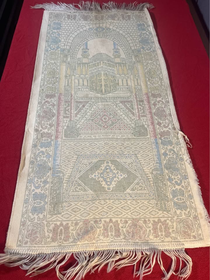 Vintage Islamic Prayer Rug Kaaba Mecca Mosque Wall Hanging Mat - image 2
