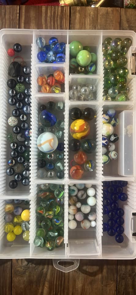 Vintage Marble Collection in Display Organizer – 150+ Marbles - image 4