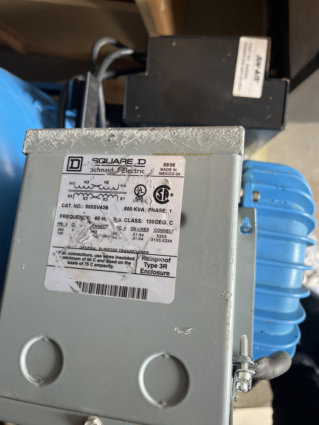 Jun-Air dental air compressor (220–240V) — working prior to removal, Corpus Christi pickup