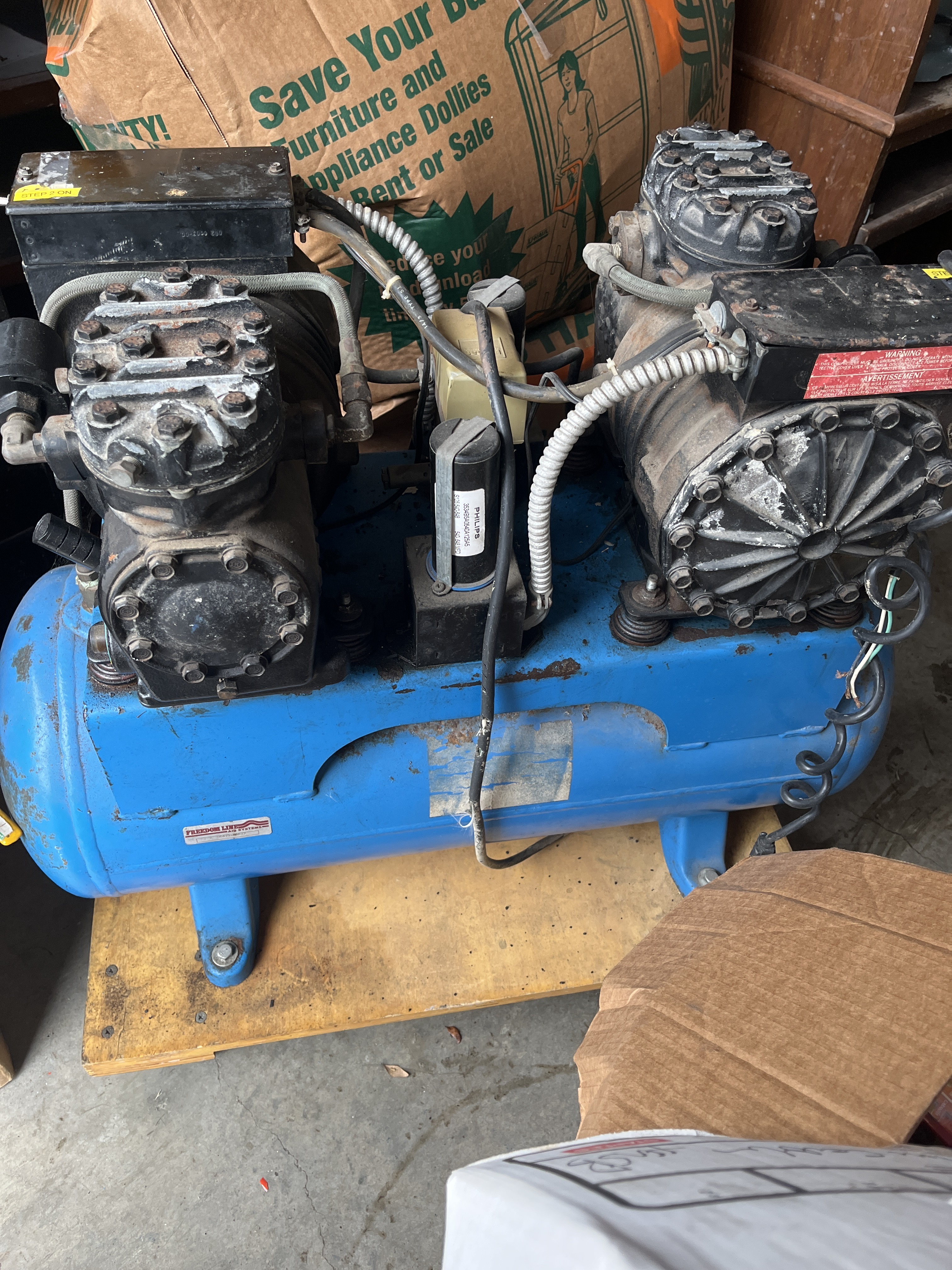 Dental lot: VacStar 50H vacuum + Jun-Air compressor + Freedom Line compressor + Speedaire dryer — working prior to removal — Corpus Christi pickup